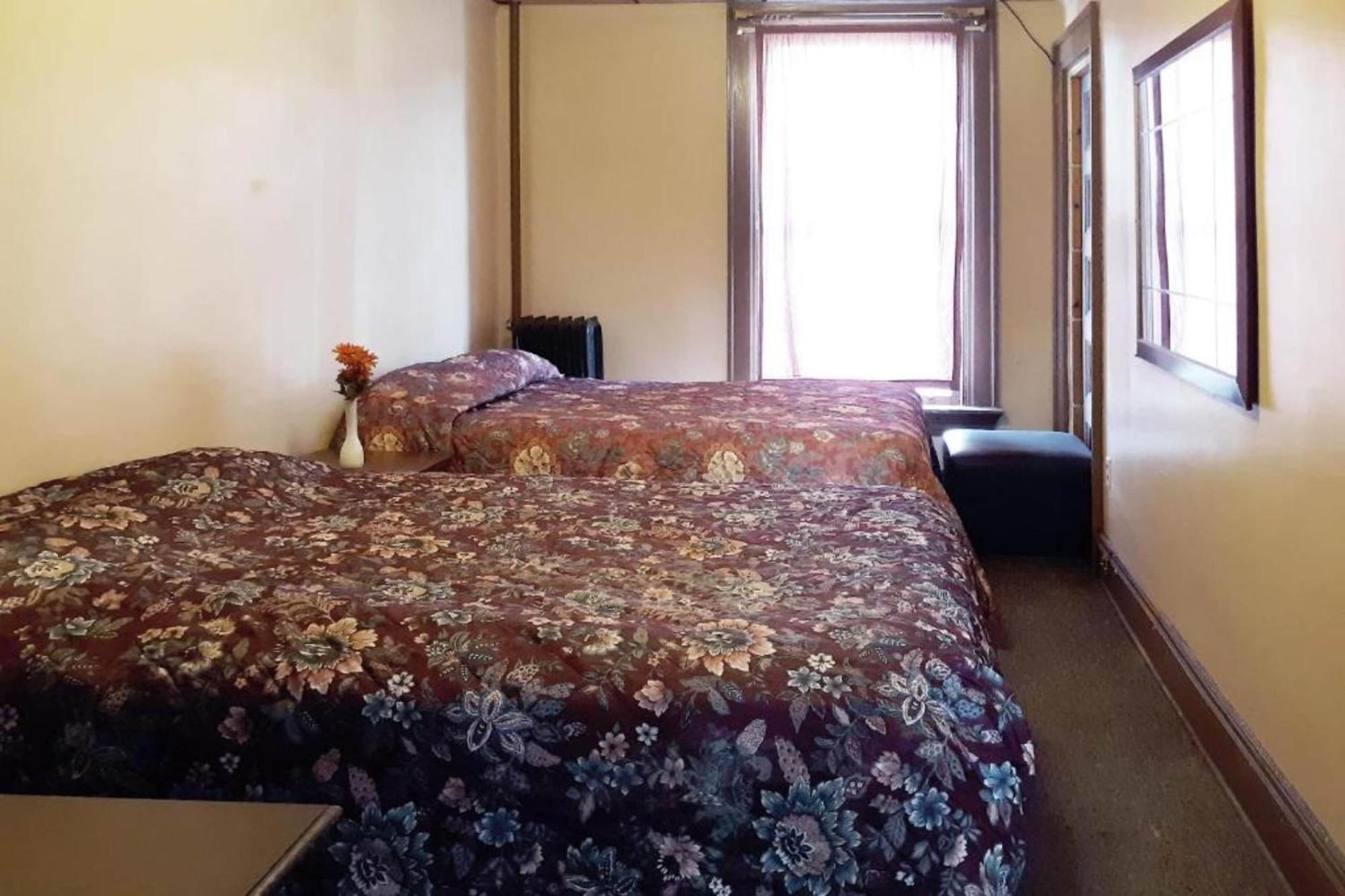 Oyo Hotel Bradford Main St Pa Bagian luar foto
