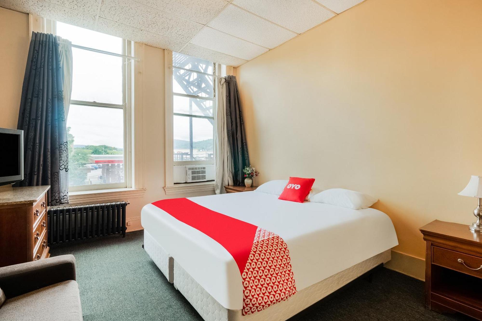 Oyo Hotel Bradford Main St Pa Bagian luar foto